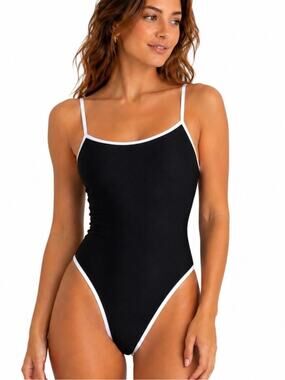 Shade & Shore Women's Textured Scoop Neck One Piece Swimsuit NWT
